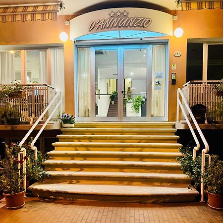Hotel D'Annunzio Cattolica Exterior photo