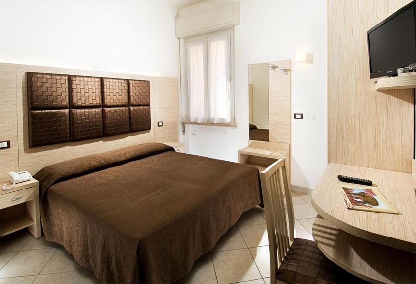 Hotel D'Annunzio Cattolica Exterior photo